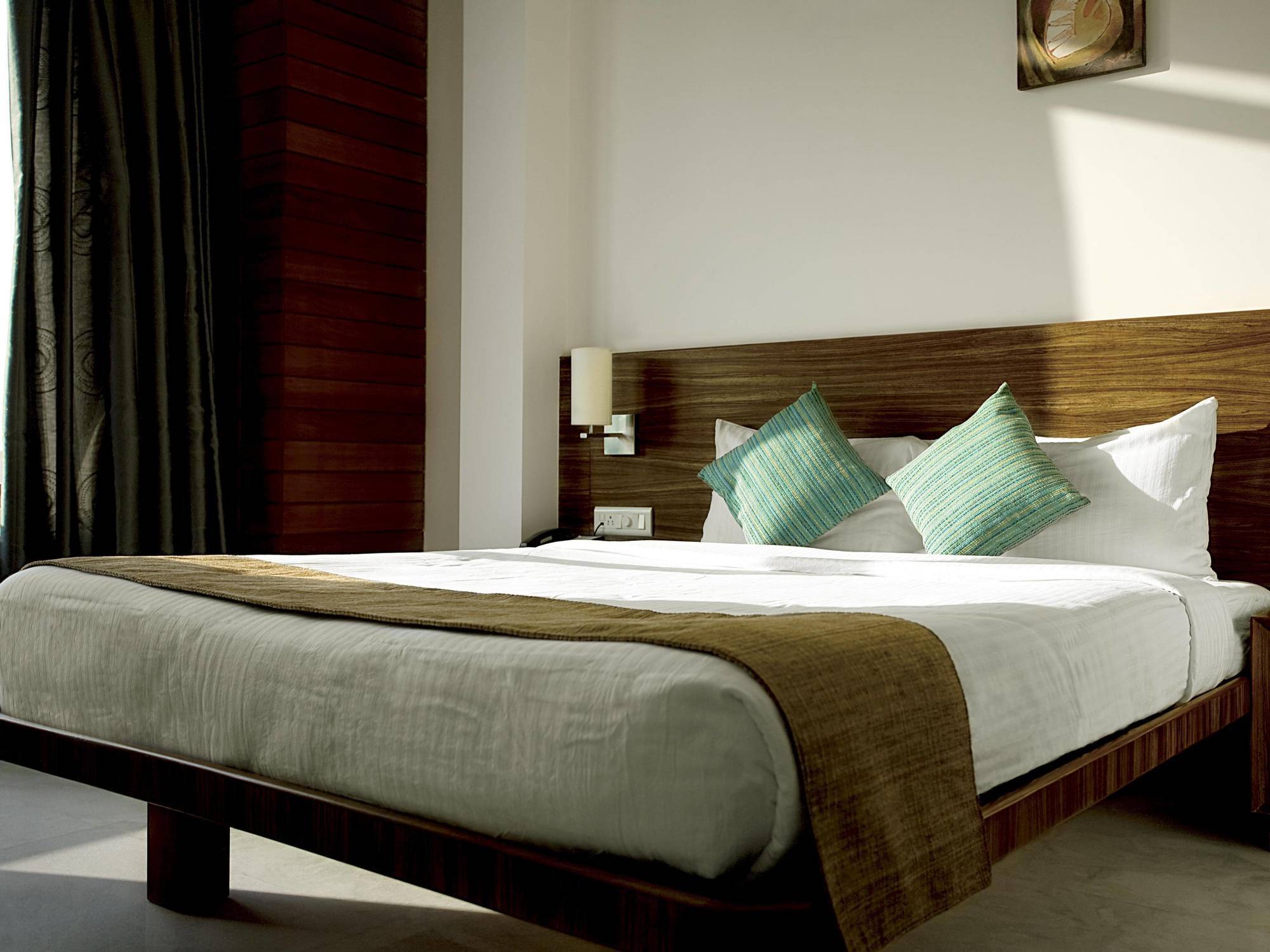 Hotel Jewel Of Chembur Mumbai Bagian luar foto