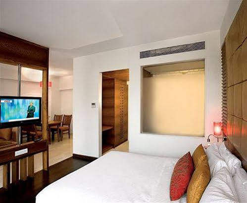 Hotel Jewel Of Chembur Mumbai Bagian luar foto